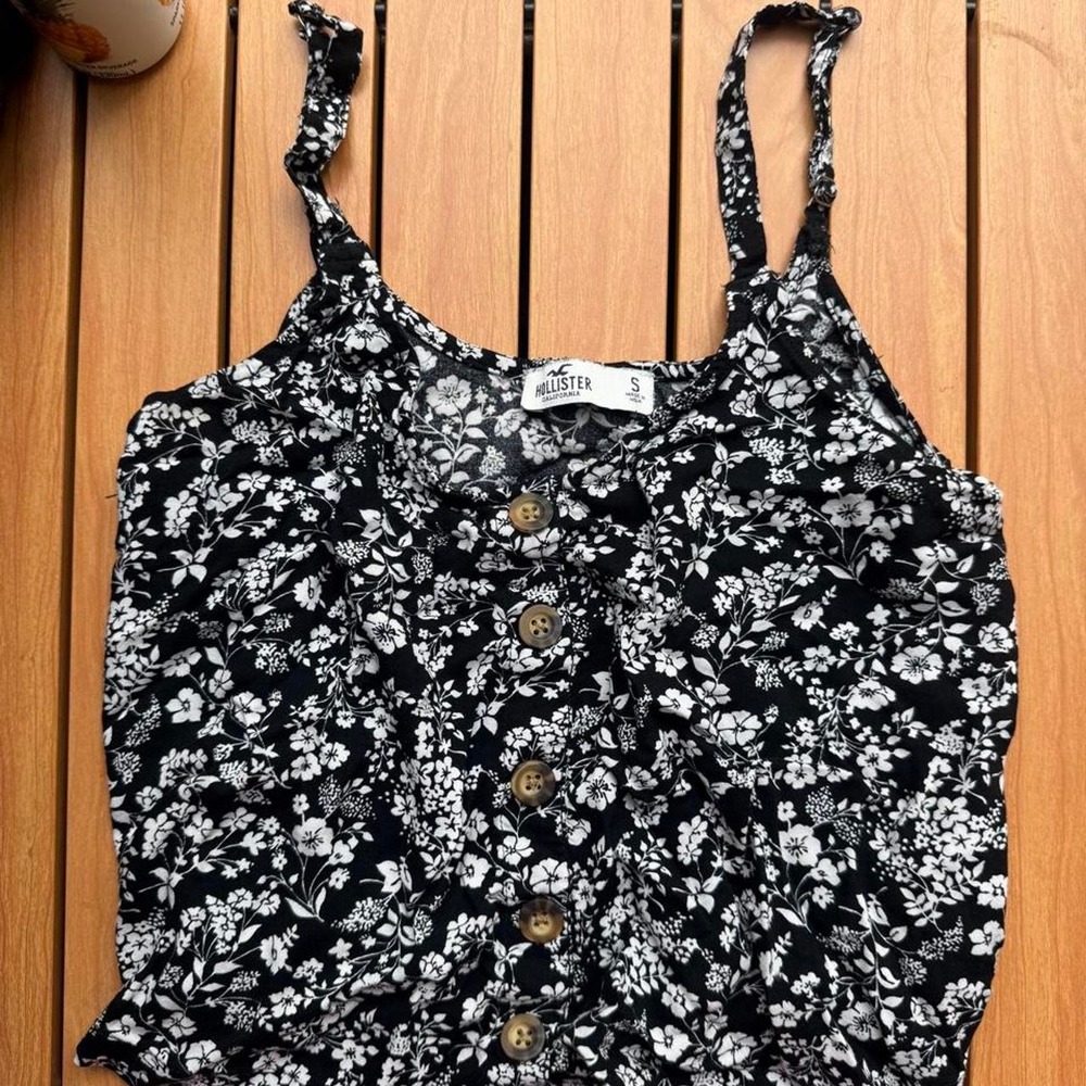 Hollister Floral Cami‎ Top Womens Small Black White Button Front Strappy Tank